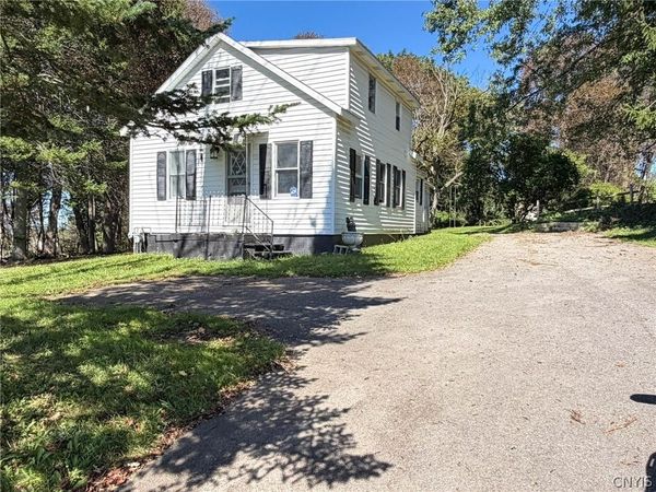 9481 Sessions Road , New Hartford, NY 13413