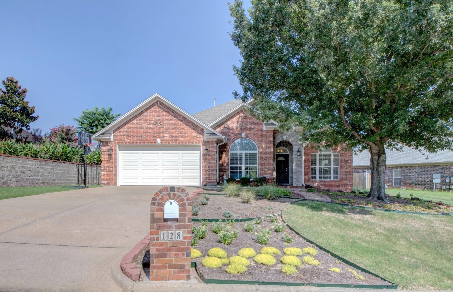 128 Mountain Valley Dr. Maumelle, AR 72113