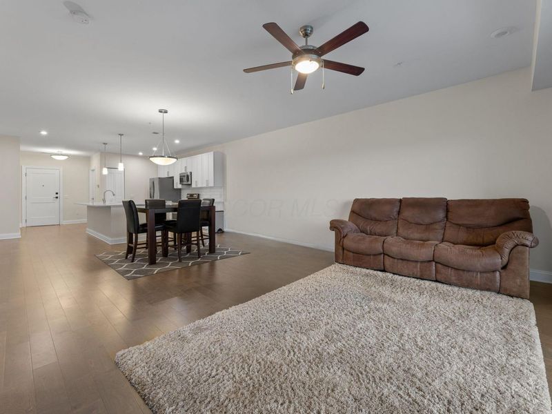 5339 Highpointe Lakes Drive , Unit 302, Westerville, OH 43081 Photo 16
