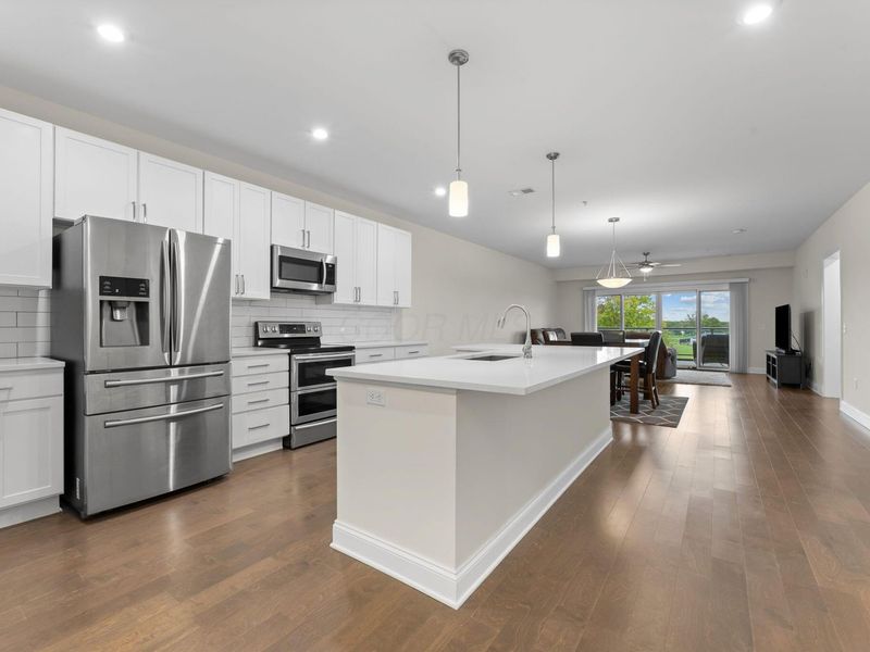 5339 Highpointe Lakes Drive , Unit 302, Westerville, OH 43081 Photo 3