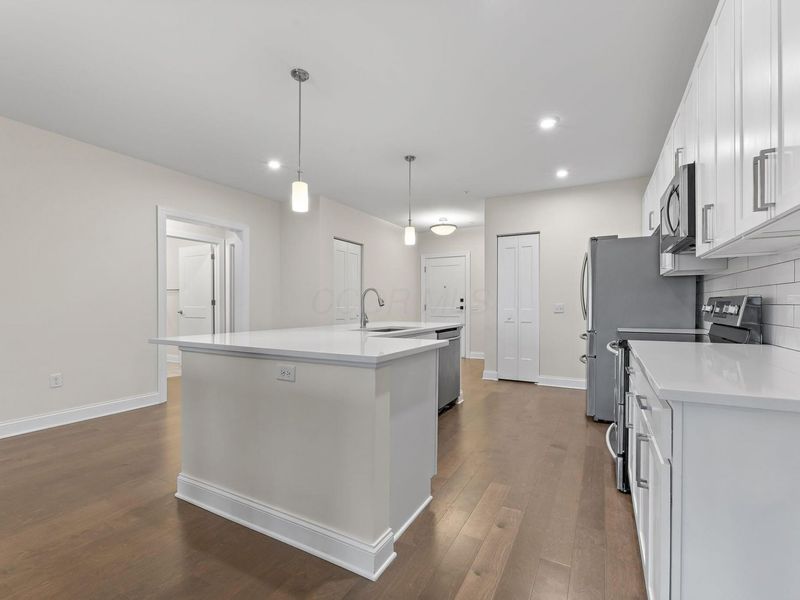 5339 Highpointe Lakes Drive , Unit 302, Westerville, OH 43081 Photo 5