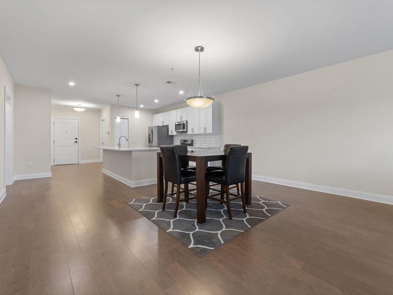 5339 Highpointe Lakes Drive , Unit 302, Westerville, OH 43081 Photo 7