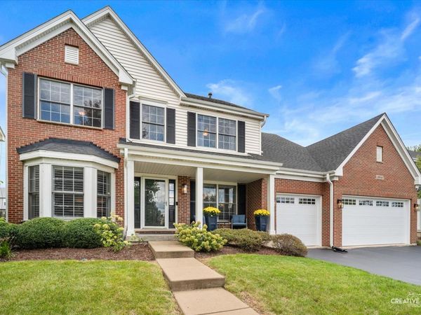39W697 SCHOOLHOUSE Lane, Geneva, IL 60134