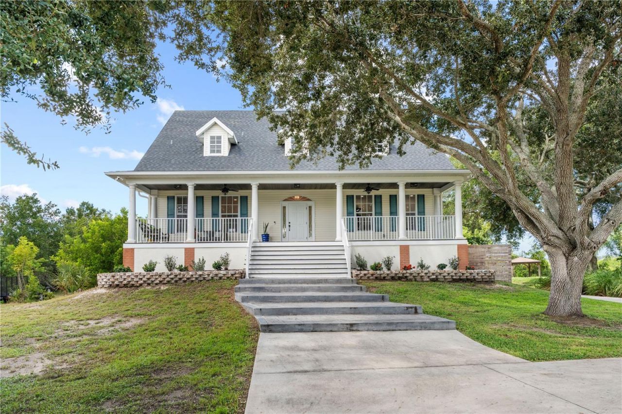 1456 N Jasmine Avenue, Tarpon Springs, FL 34689 Main Photo