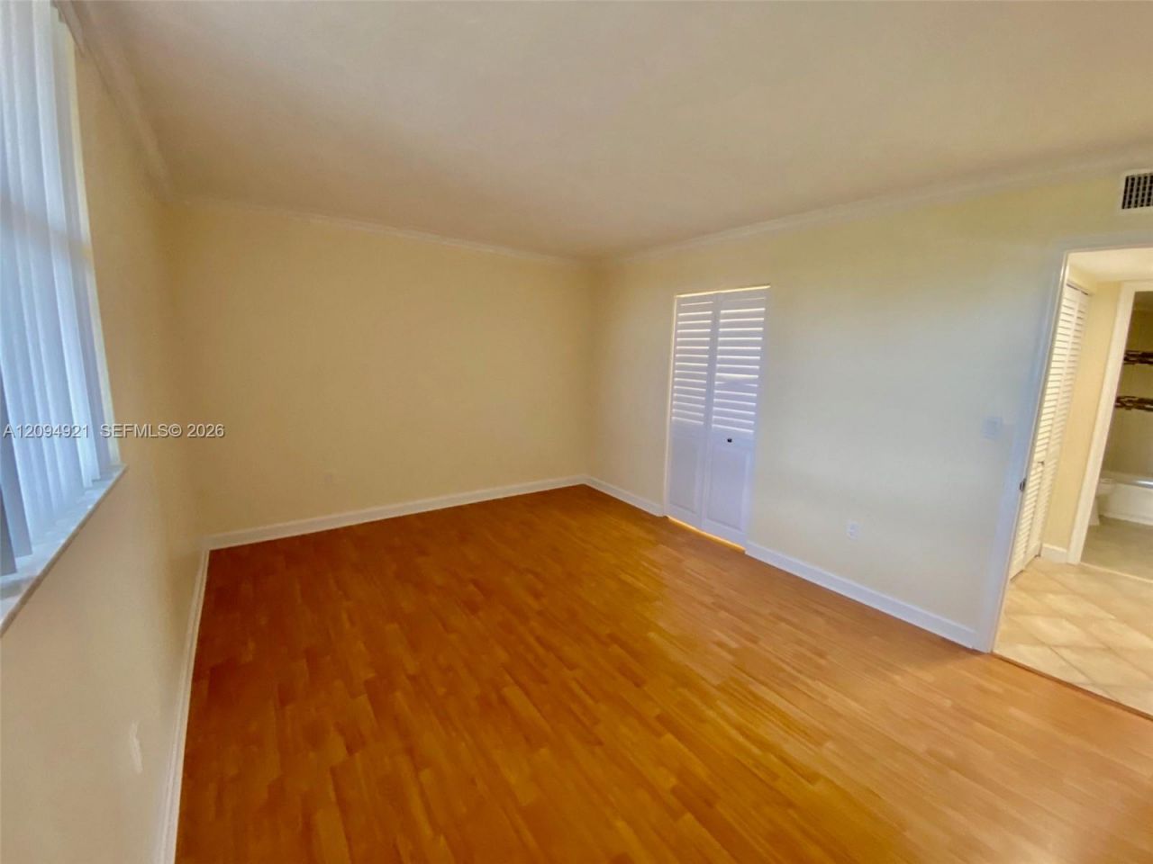8881 A Fontainebleau Blvd, Unit 307, Miami, FL 33172 Photo