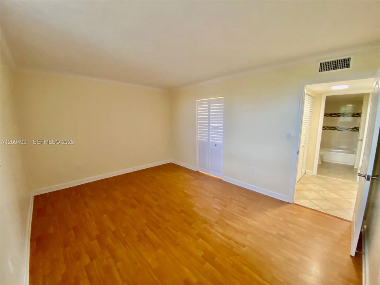 8881 A Fontainebleau Blvd, Unit 307, Miami, FL 33172 Photo