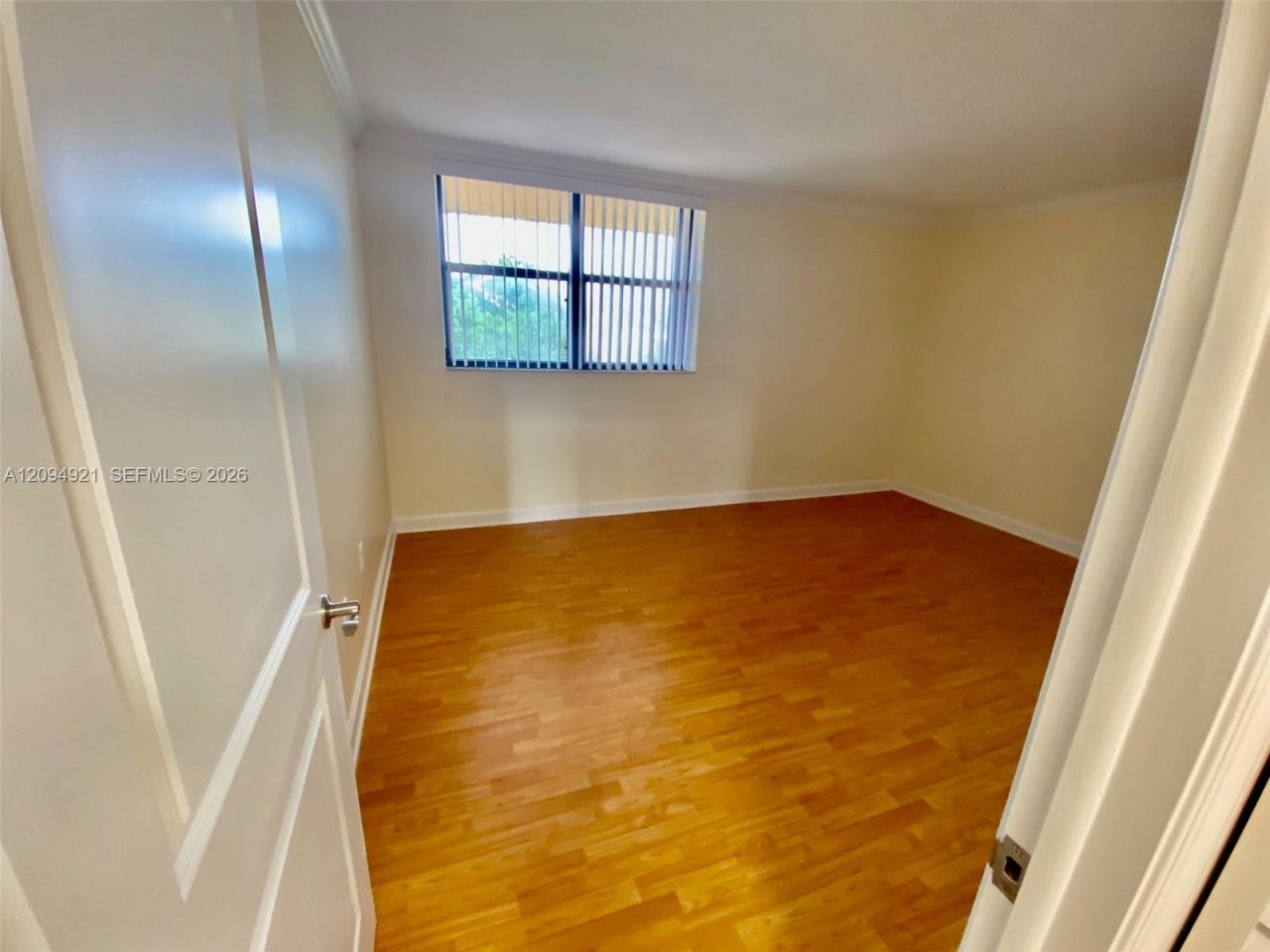 8881 A Fontainebleau Blvd, Unit 307, Miami, FL 33172 Photo