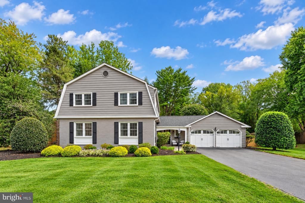 10309 Hunt Country Lane, Vienna, VA 22182 Main Photo