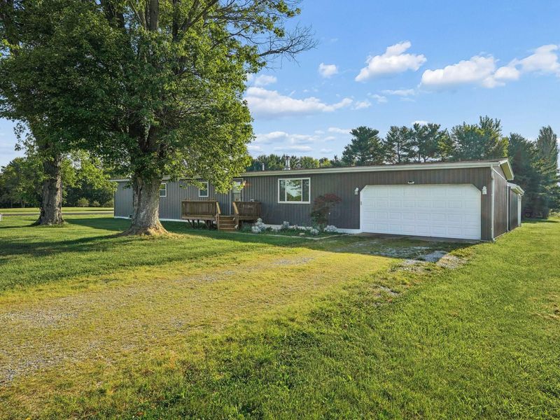 9730 Lake Road NE, Millersport, OH 43046 Photo 3