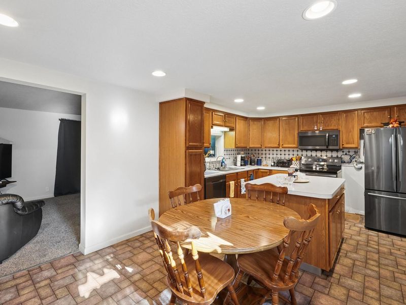 9730 Lake Road NE, Millersport, OH 43046 Photo 9
