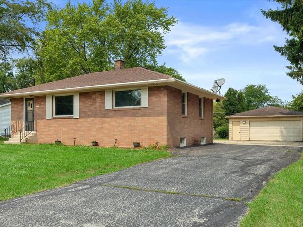 3316 3 Mile ROAD, Racine, WI 53404