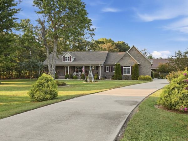 1895 Elrod Rd , Manchester, TN 37355