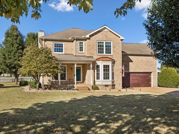 2120 Iroquois Ct, Thompsons Station, TN 37179