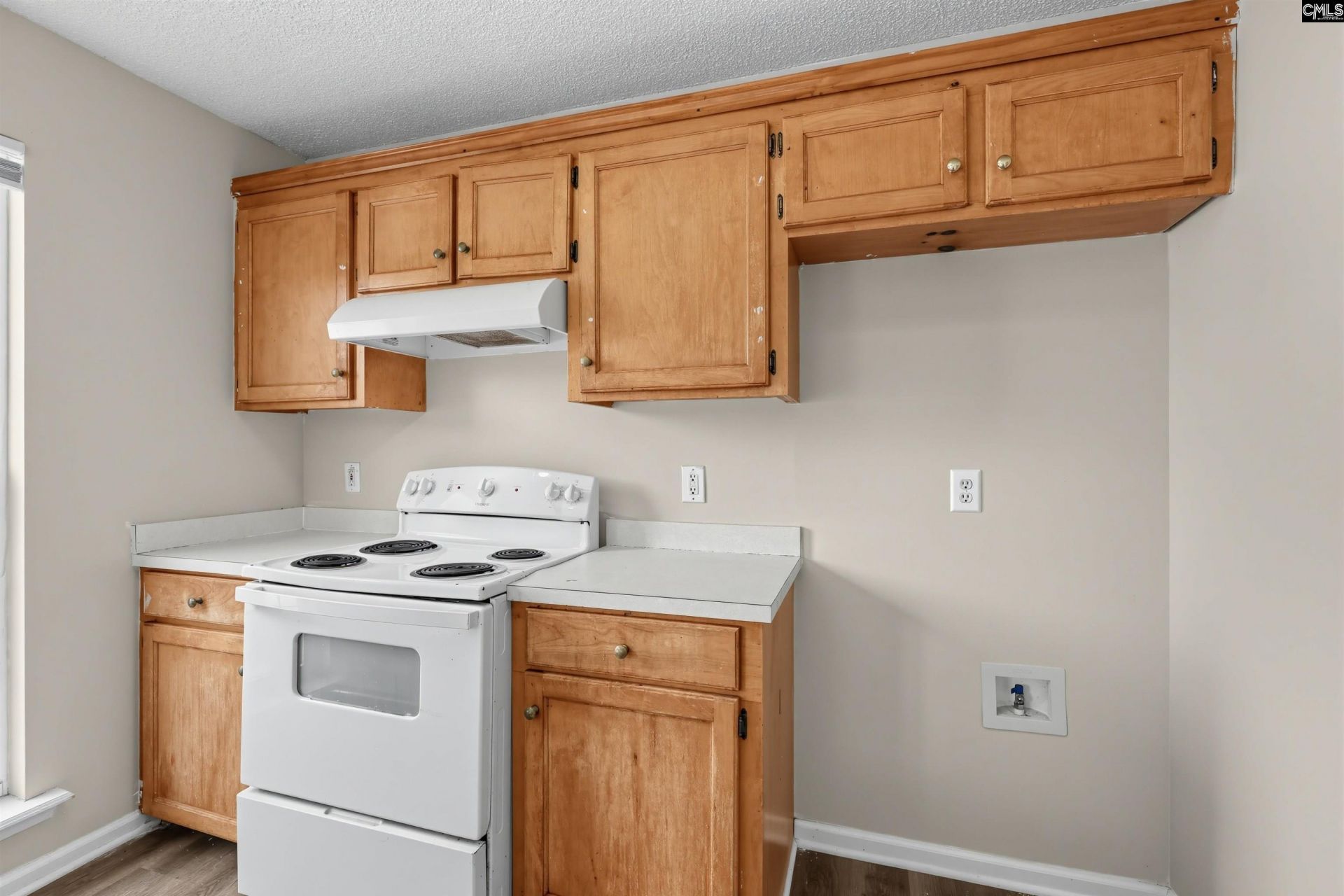 2 Kingstree Court  Photo 12