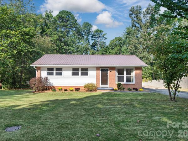 220 Richmond Hill Drive, Asheville, NC 28806