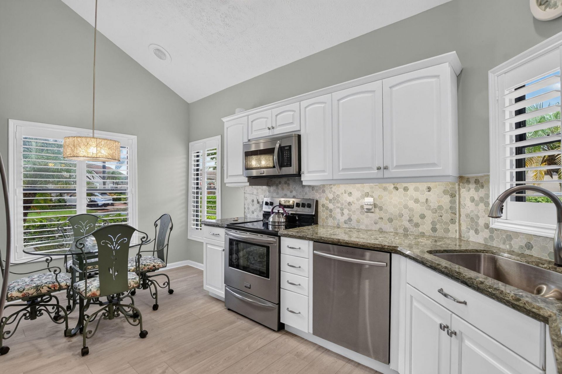 22650 Meridiana Drive, Boca Raton, FL 33433 Photo