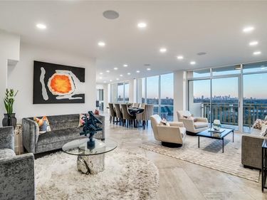 6211 W Northwest Highway, Unit 707, Dallas, TX 75225
