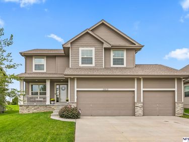 19612 Redwood Street, Gretna, NE 68026