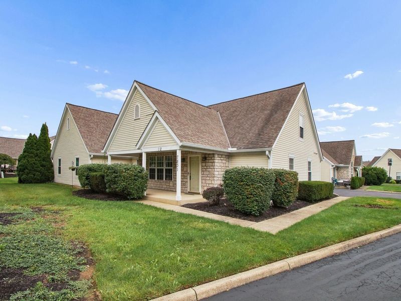 7831 Farmsbury Drive, Reynoldsburg, OH 43068 Photo 1
