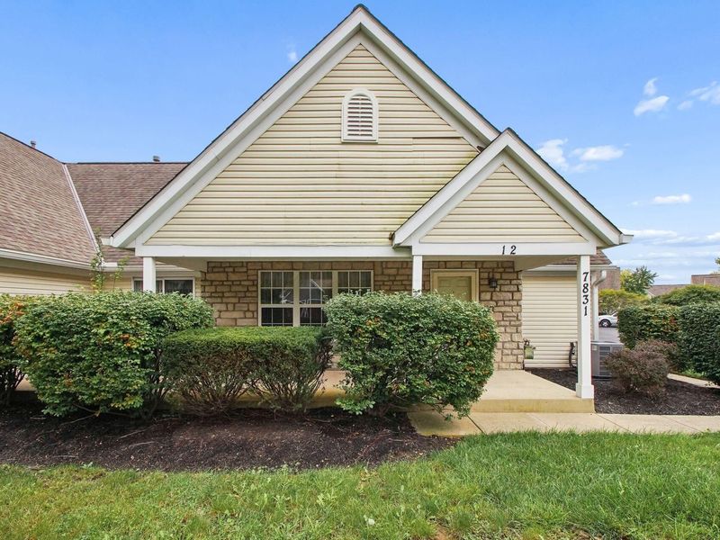 7831 Farmsbury Drive, Reynoldsburg, OH 43068 Photo 2