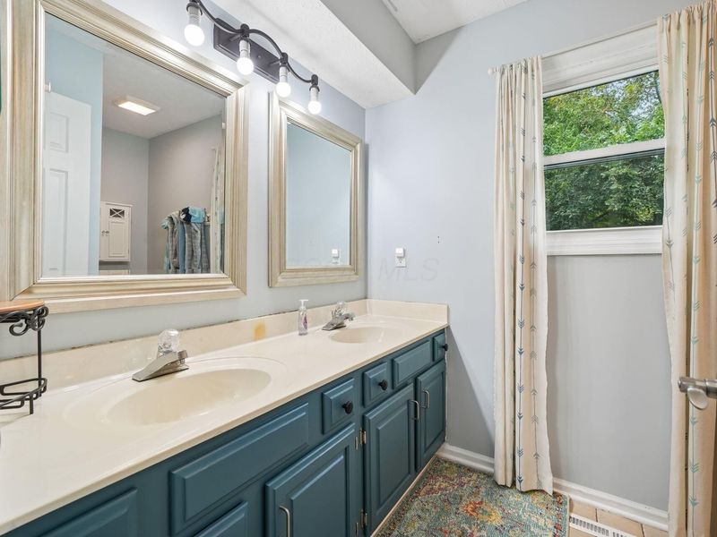 5194 Longrifle Road , Westerville, OH 43081 Photo 31