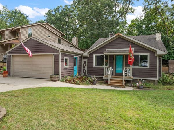 2501 Roslyn Trail , Long Beach, IN 46360