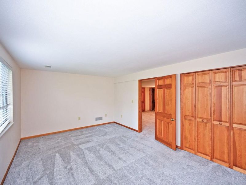 201 Centerbury Court, Cincinnati, OH 45246 Photo 26