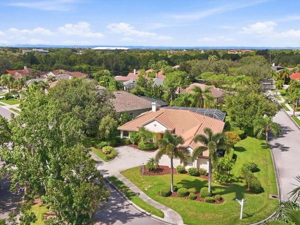 8404 MISTY MORNING COURT, LAKEWOOD RANCH, FL 34202