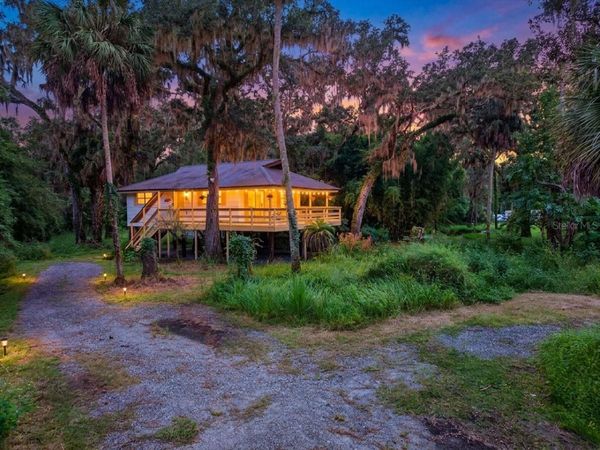 4417 RIVER DRIVE , VALRICO, FL 33596