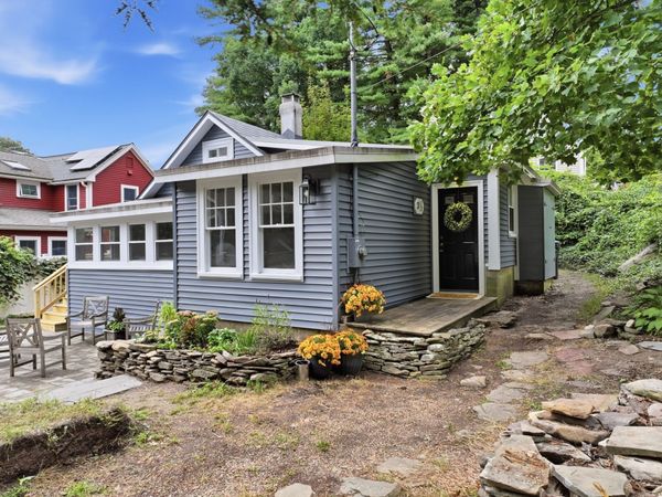 3R Calvin St, Ayer, MA 01432
