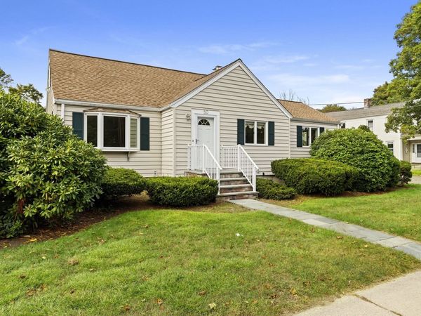 50 Main St, Foxboro, MA 02035