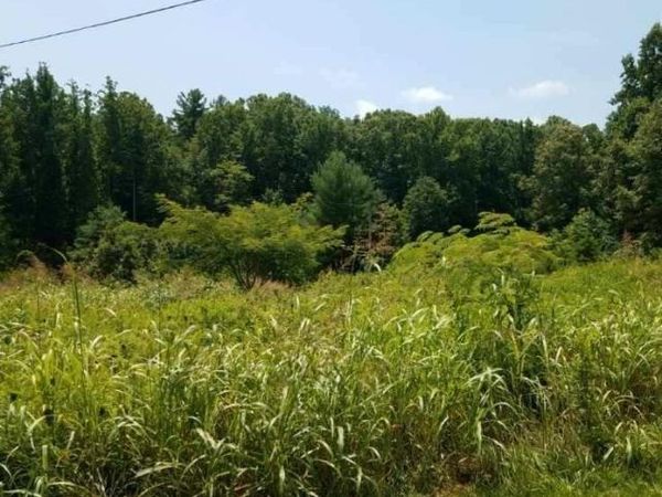 2374 Deyerle Knob RD , Rocky Mount, VA 24151