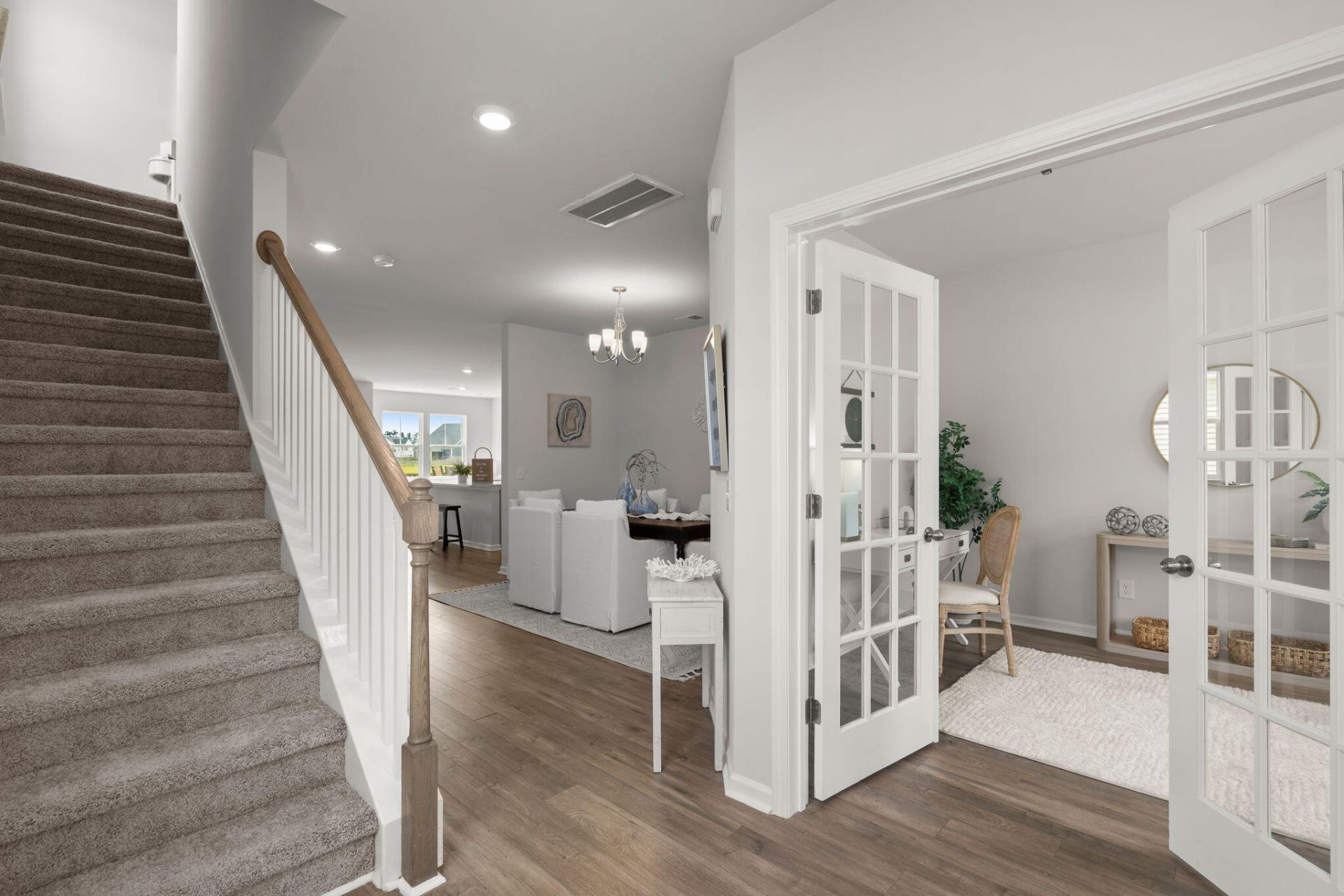 304 Firewheel Court Photo 13