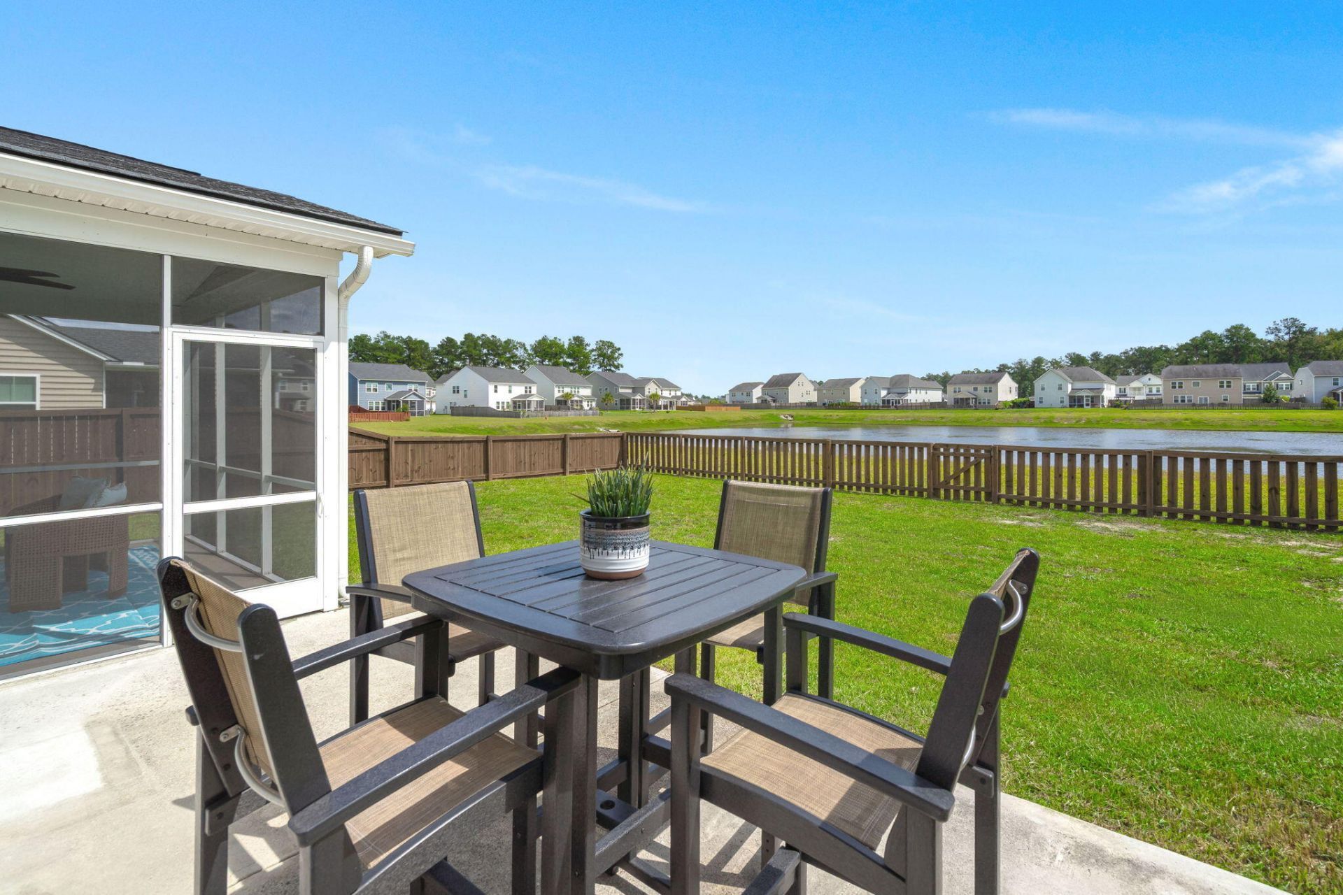 304 Firewheel Court Photo 31