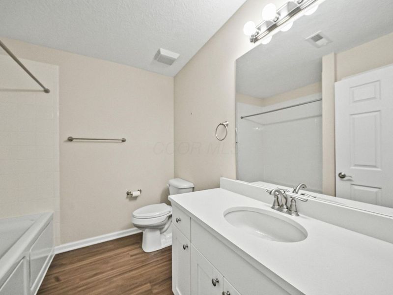 631 Woods Edge Lane , Newark, OH 43055 Photo 47