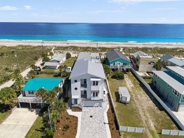 1132 N FLETCHER Avenue, Fernandina Beach, FL 32034
