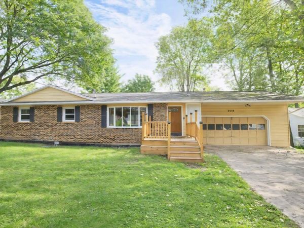 2559 Dorvin Drive, Jackson, MI 49201