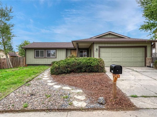 1050 S Waco Way, Aurora, CO 80017