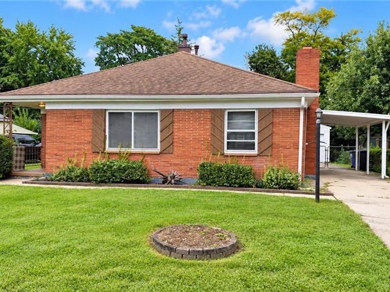 5060 Lauderdale Drive, Moraine, OH 45439 Photo 1