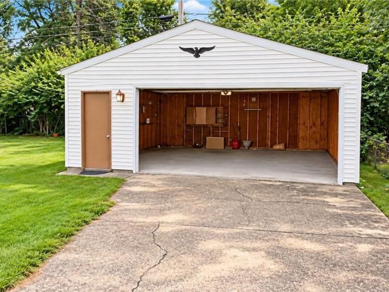 5060 Lauderdale Drive, Moraine, OH 45439 Photo 11