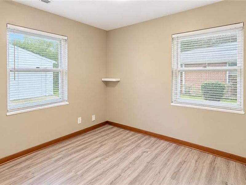 5060 Lauderdale Drive, Moraine, OH 45439 Photo 9
