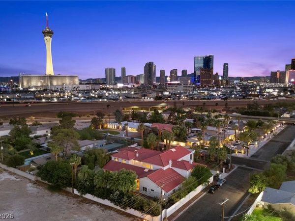 1533 Westwood Drive , Las Vegas, NV 89102