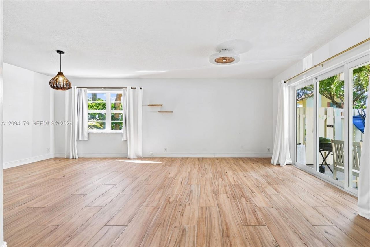 146 Seabreeze Cir, Jupiter, FL 33477 Photo