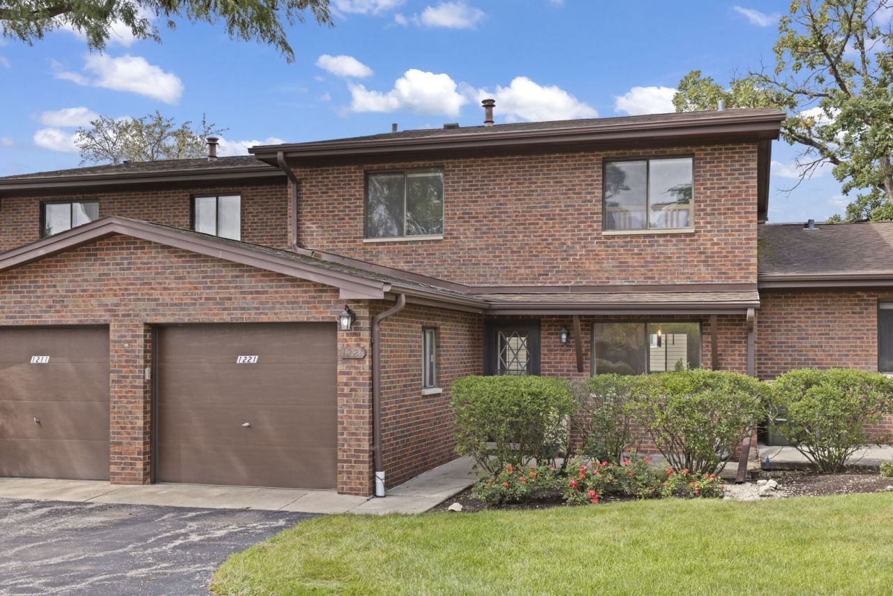 1221 Geneva Lane, Lake Zurich, IL 60047 Main Photo