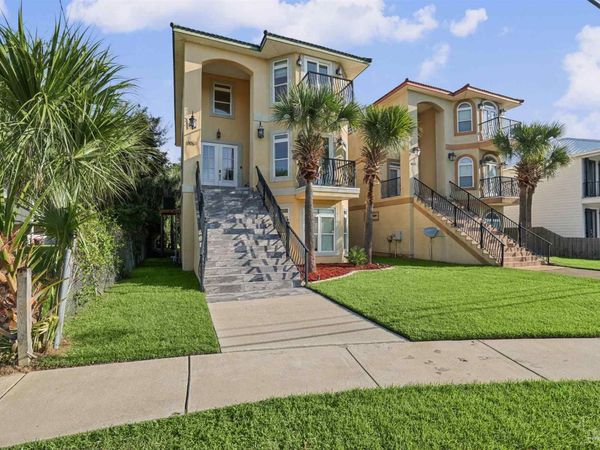 1806 Cypress St, Pensacola, FL 32502