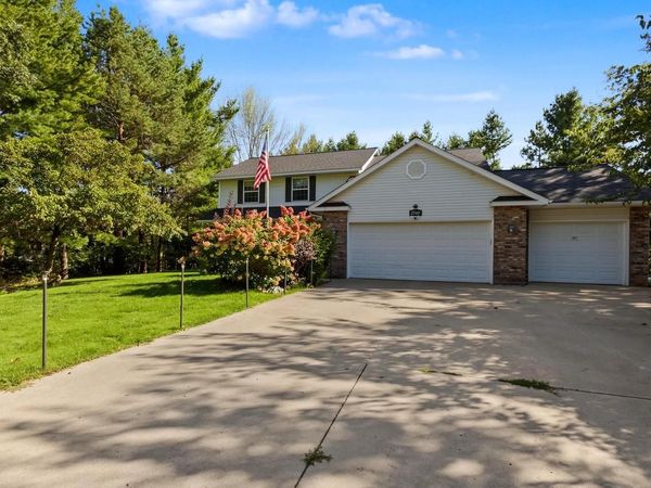 2340 OK BLUFF CIRCLE, Plover, WI 54467