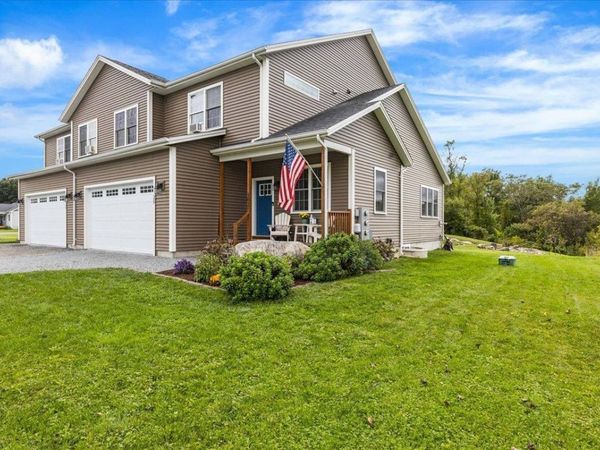 25 Hailey Drive, Unit 102, Milton, VT 05468