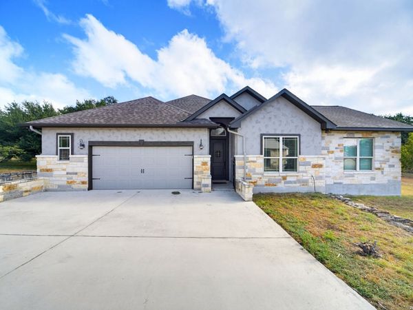 2407 FM 1283, Pipe Creek, TX 78063
