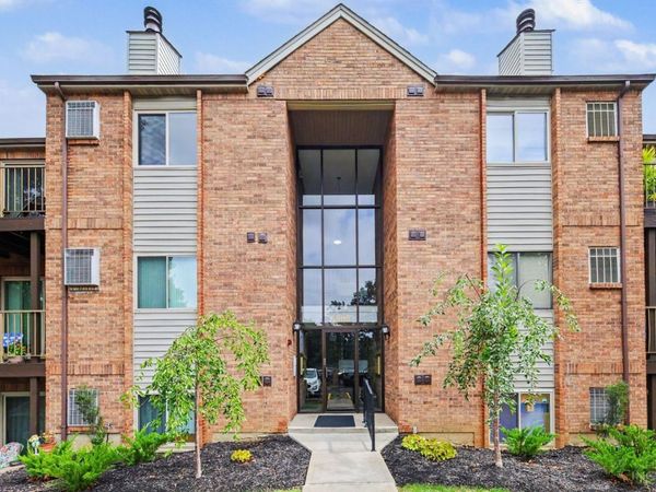 5985 Meadow Creek Drive, Unit 9, Miami Twp, OH 45150