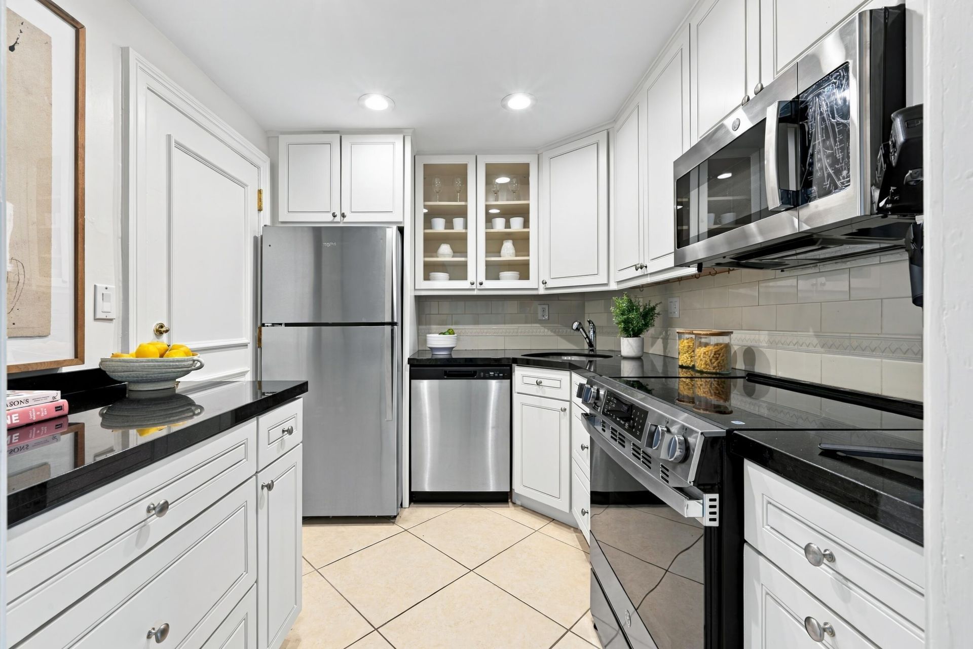 250 Bradley Place, Unit 504, Palm Beach, FL 33480 Photo